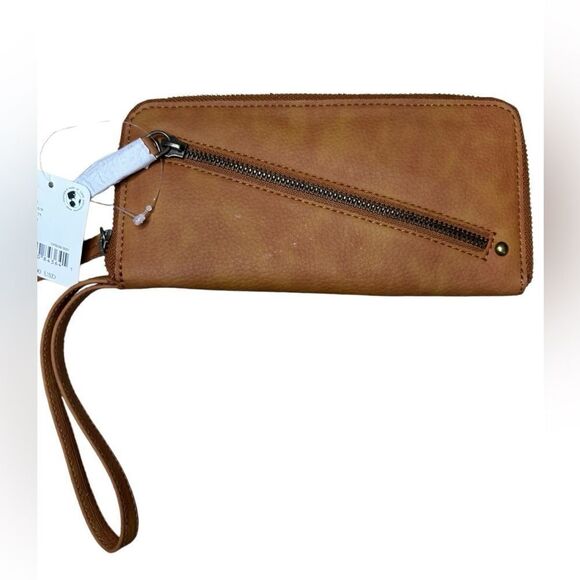 NWT Free People Vegan Distressed Zip Around Wallet - Picture 3 of 8